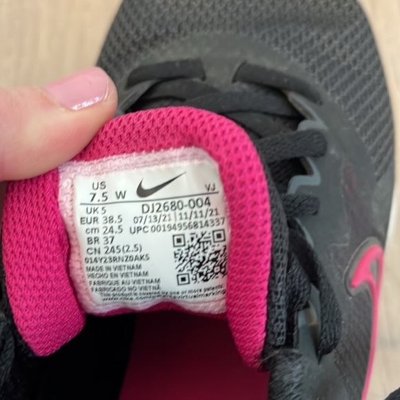 New condition Nike downshifter runners - Picture 5 of 5